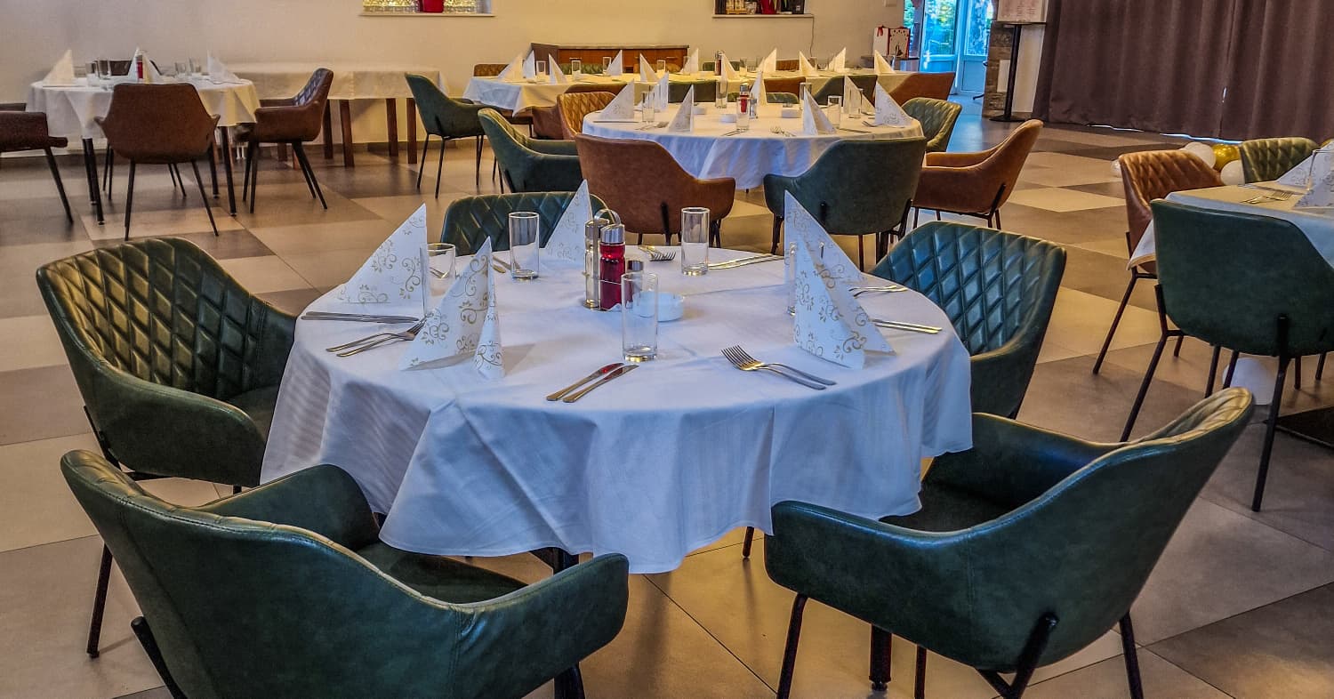 Enterijer restorana Citadela iz Zrenjanina